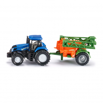 Трактор New Holland с опрыскивателем